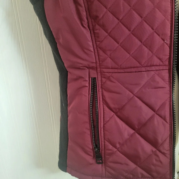 Andrew Marc Red Vest - Picture 6 of 8